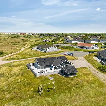 Betti - 200m From The Sea By Interhome