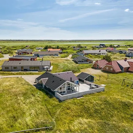 Betti - 200m From The Sea By Interhome *