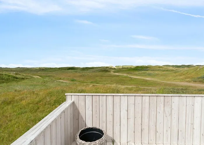 Betti - 200m From The Sea By Interhome Ferienhaus Lakolk