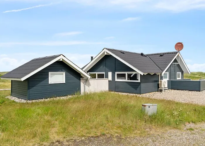 Betti - 200m From The Sea By Interhome